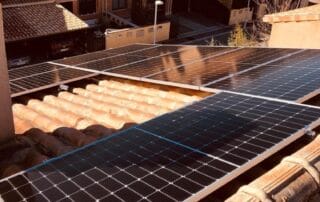 Placas solares instaladas en chalet adosados en Valladolid